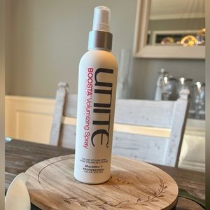 Unite Boosta Volumizing Spray